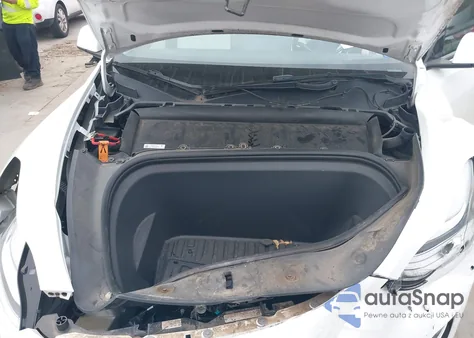 2021 Tesla Model Y Long Range Dual Motor All-Wheel Drive z USA, uszkodzony, nr VIN 5YJYGDEE7MF302547